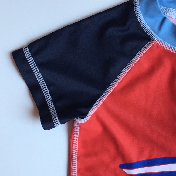 Gap swim shirt size 12 18 months patriotic NWT new - Picture 7 of 12